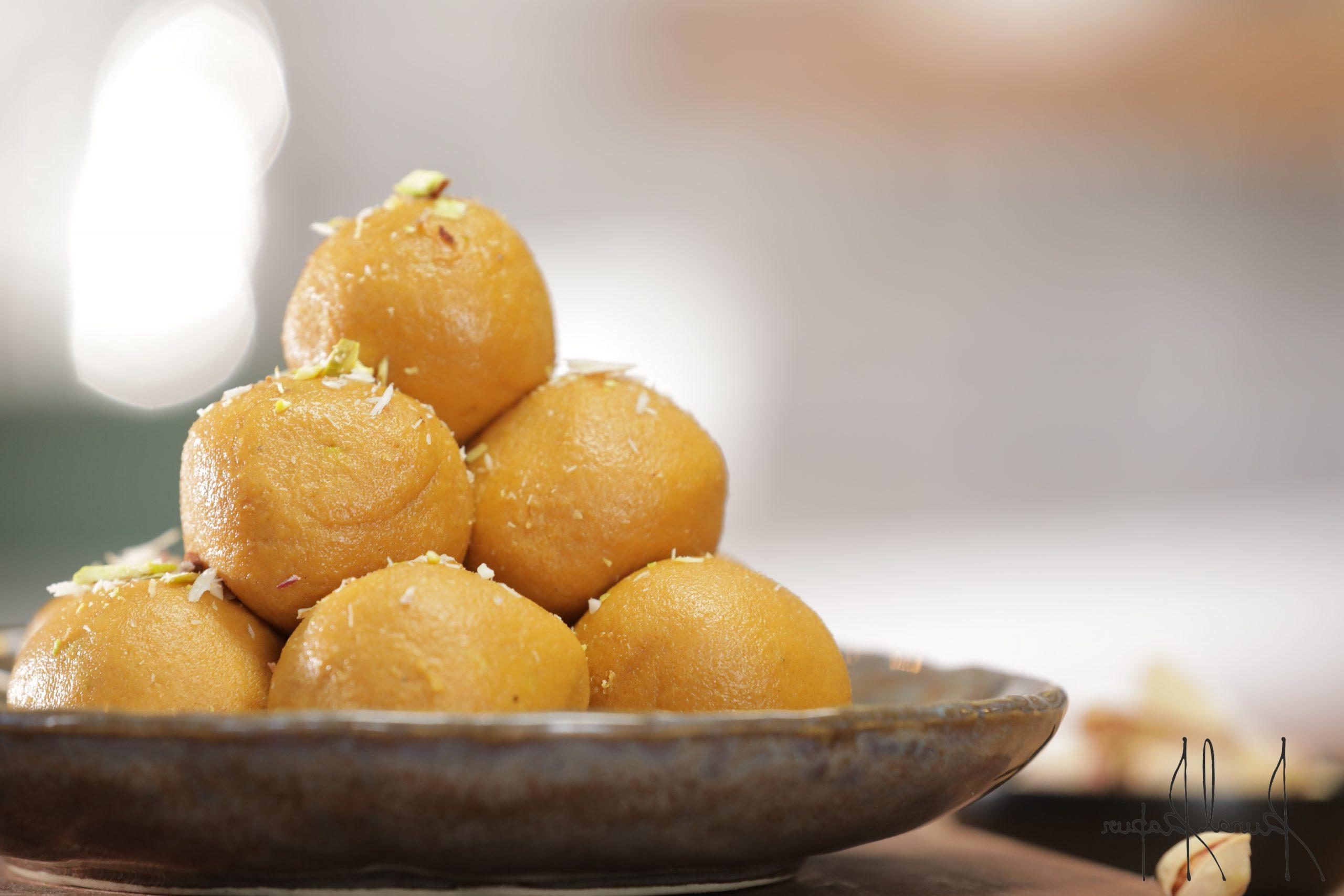 Besan Ke Laddu - Chef Kunal Kapur