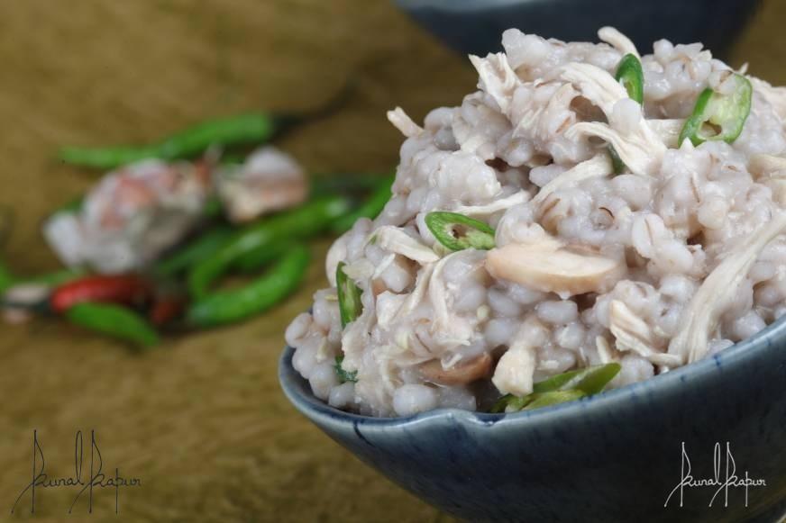 Chicken with Pearl Millet Khitchra