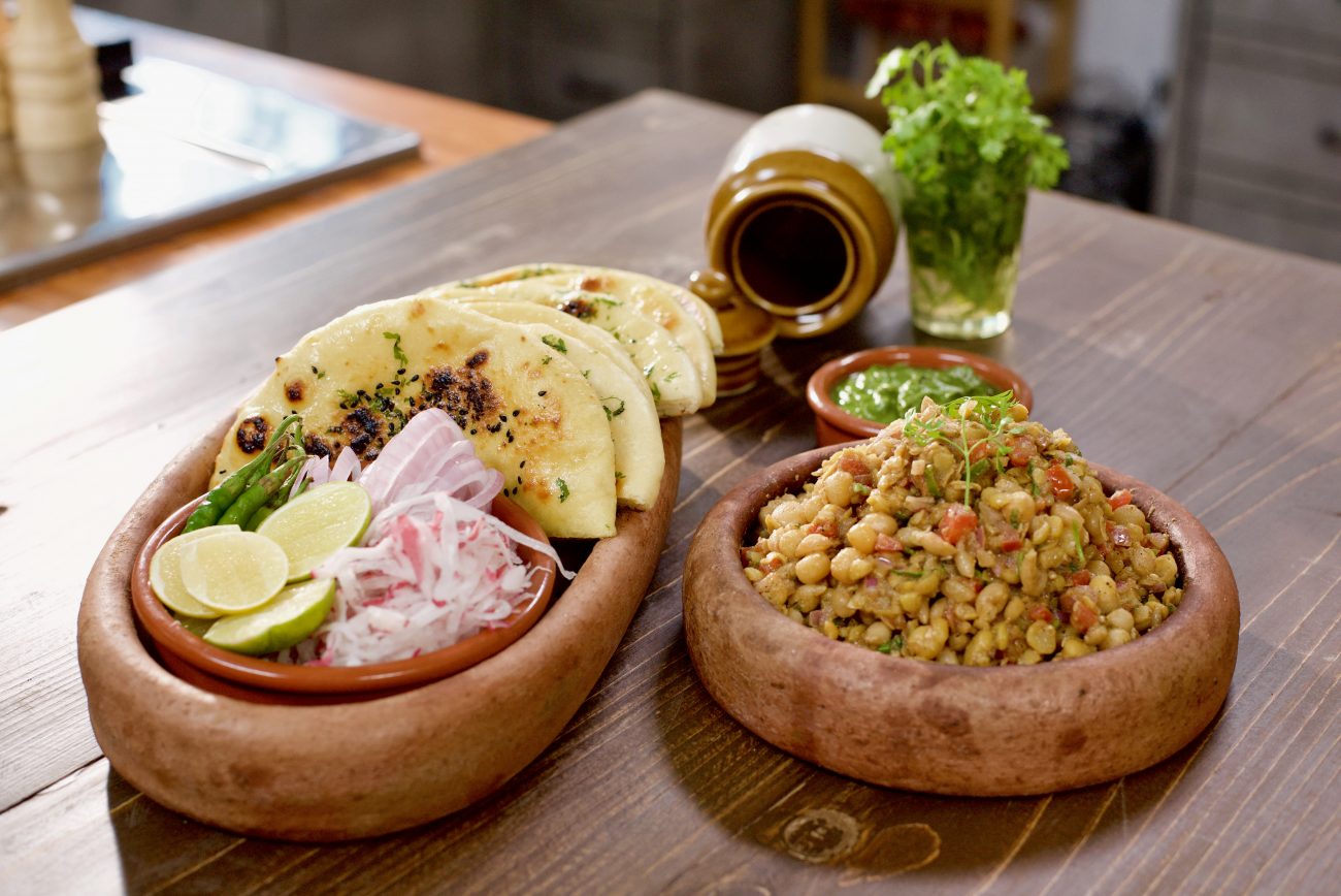 Chole Matar Kulcha