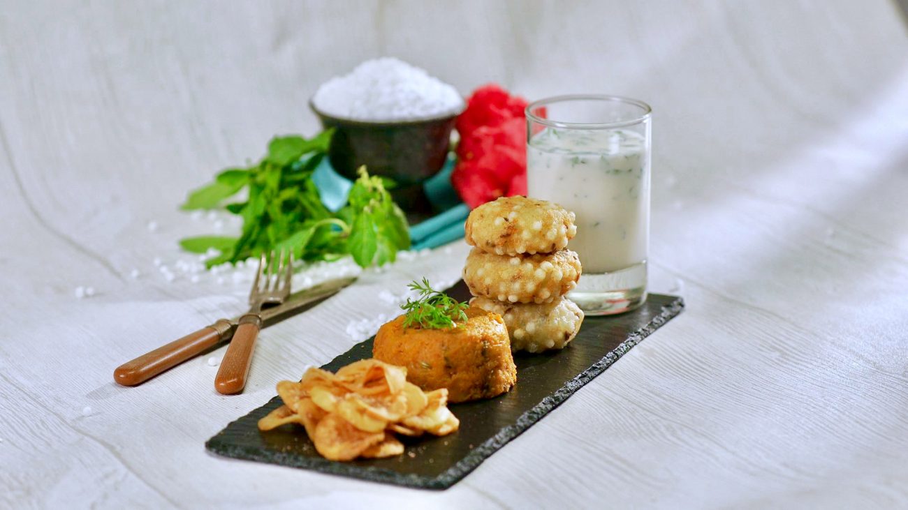 4 Quick Navratri Snacks Thali Platter