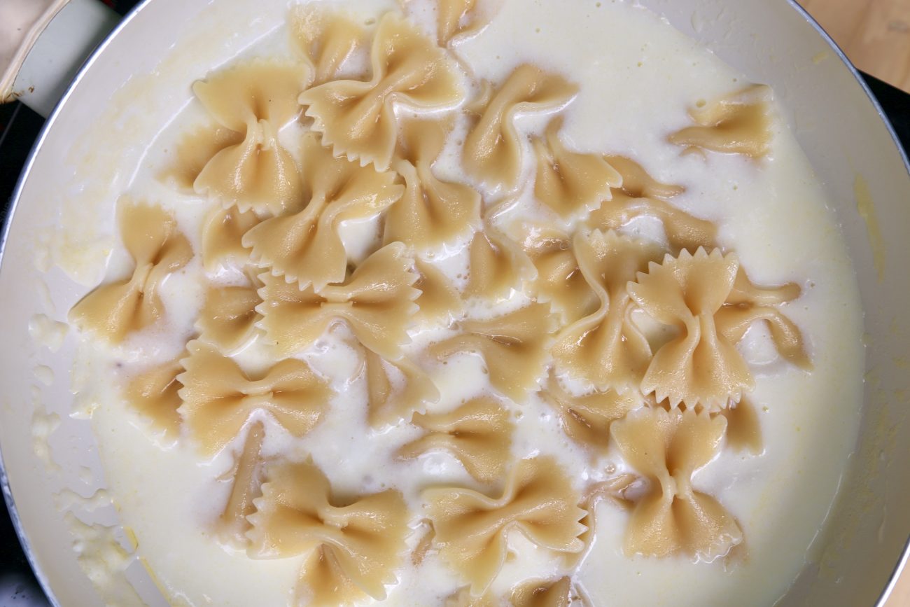 Pasta in White Sauce
