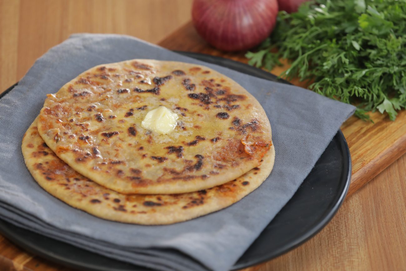 Onion Parantha | Pyaz Parantha