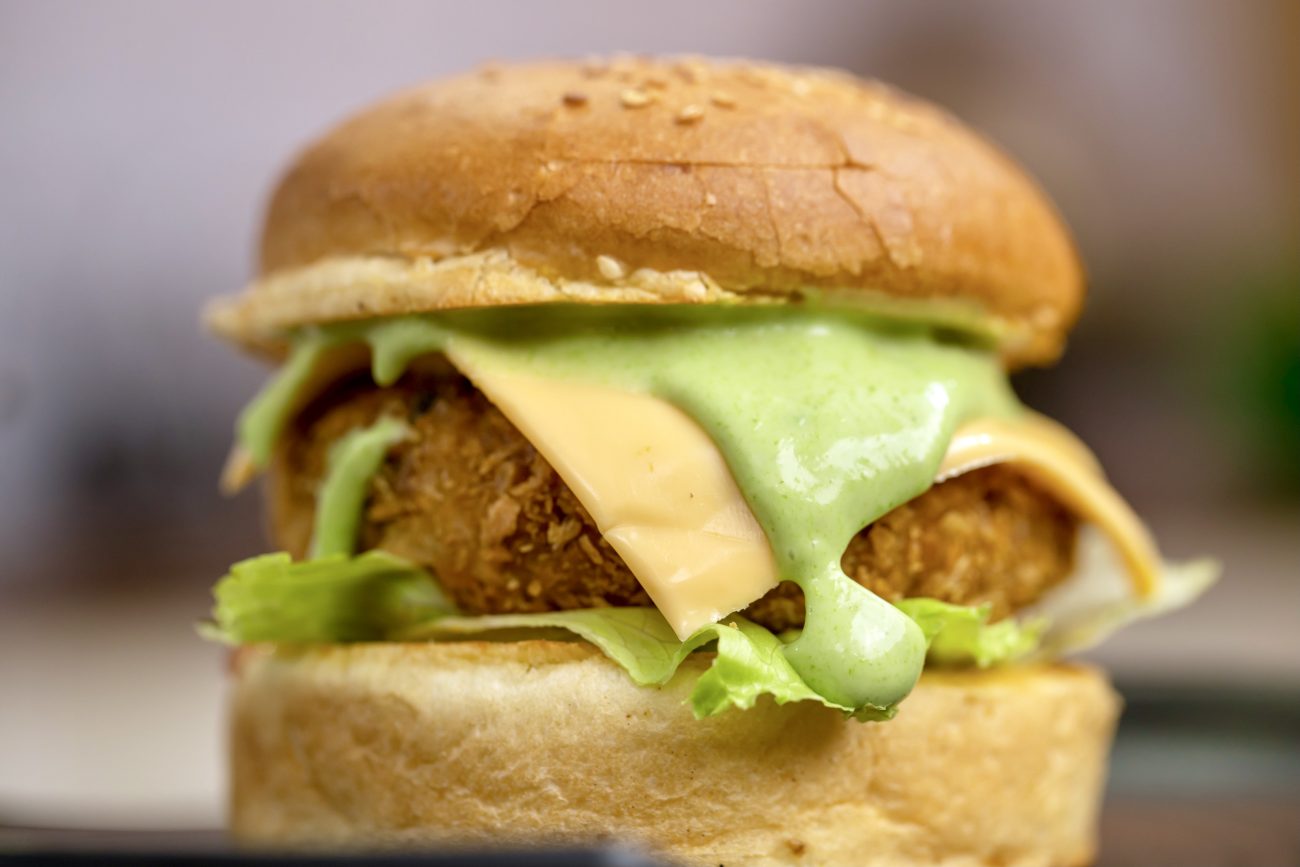 Veg Burger Recipe | Aloo Tikki Burger