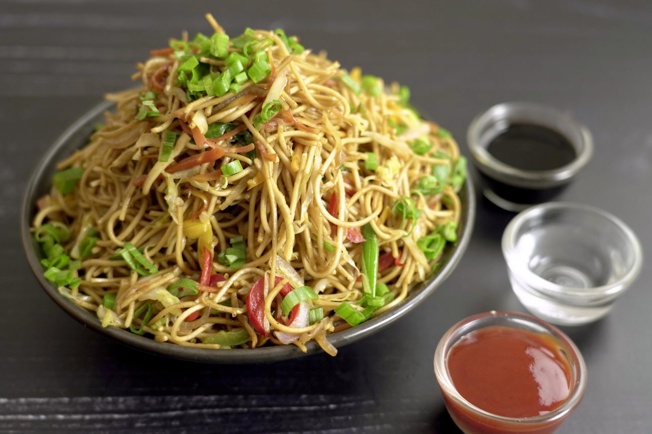 Veg Chowmein | Veg Noodles | Hakka Noodles