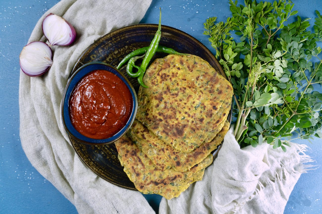 Moringa Paratha, Lehsun Chutney