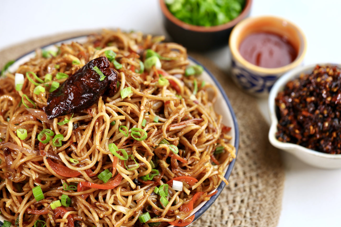 Chilli Garlic Noodles | Veg Chowmein