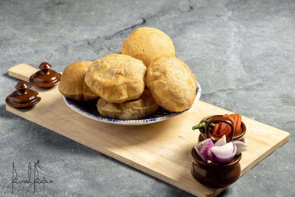 bedmi poori halwai style