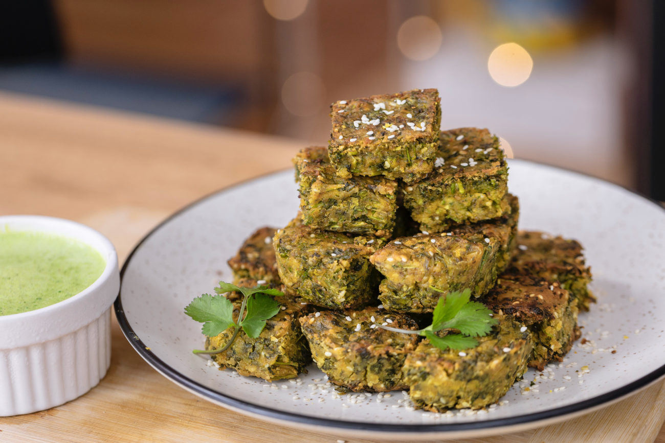 Kothimbir Vadi with Hare Pyaz Ki Chutney