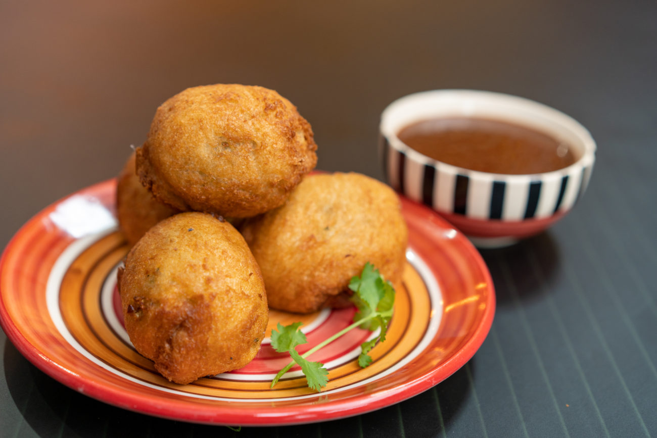 Cheese Bread Roll | Amchur Chutney