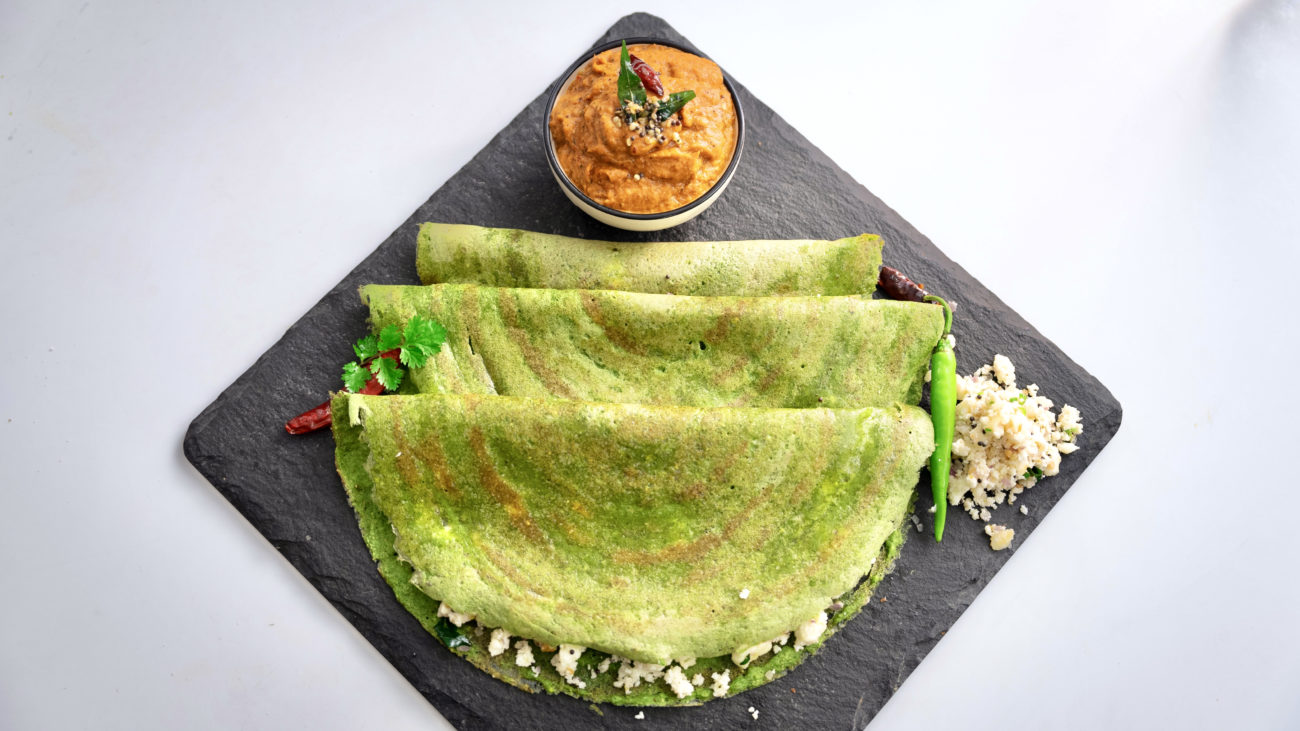 Palak Paneer Dosa | South Indian Onion Tomato Chutney