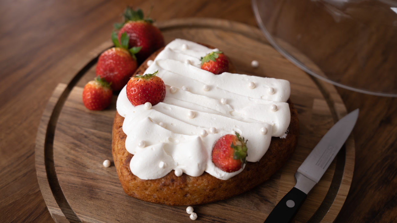 Eggless Strawberry Cashew Cake for Valentines Day