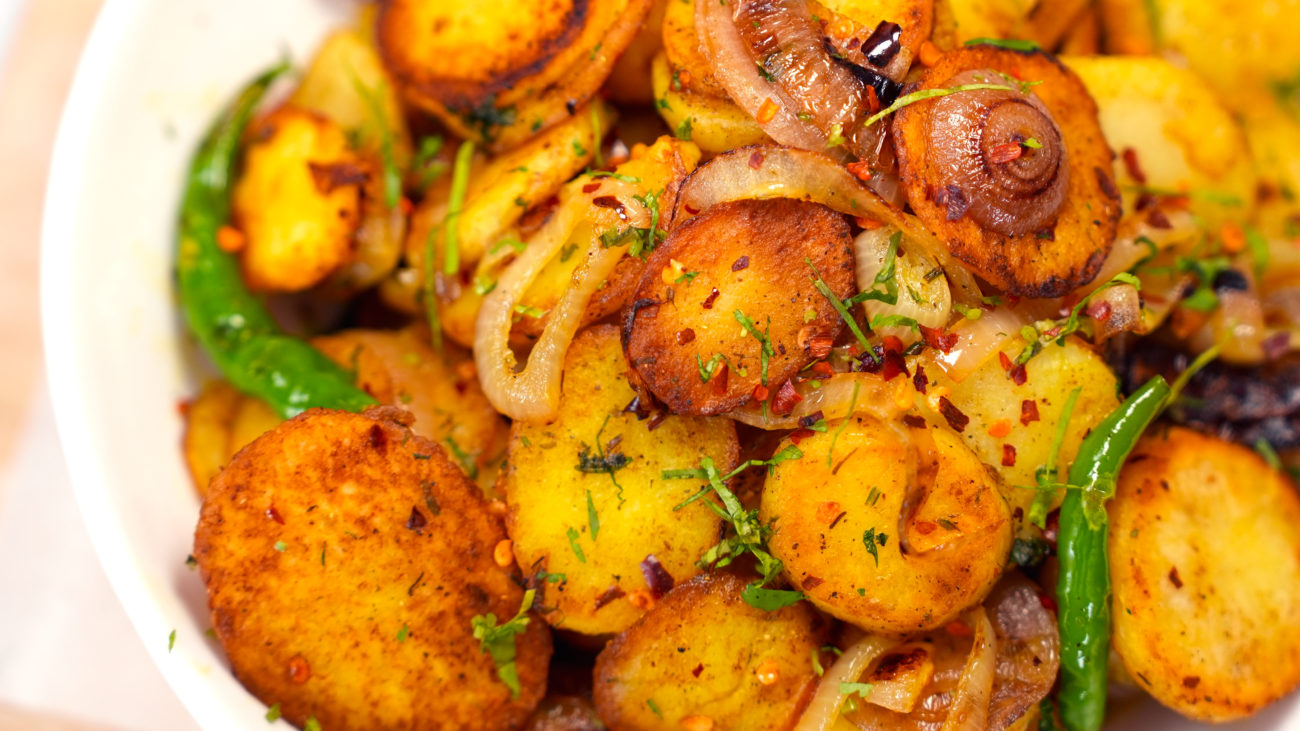 Aloo Katliyan | Masaledar Aloo Ki Sukhi Sabji