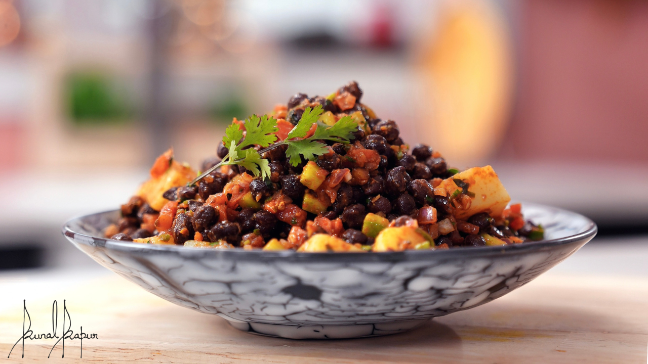 Kala Chana Chaat | Black Chickpea Salad
