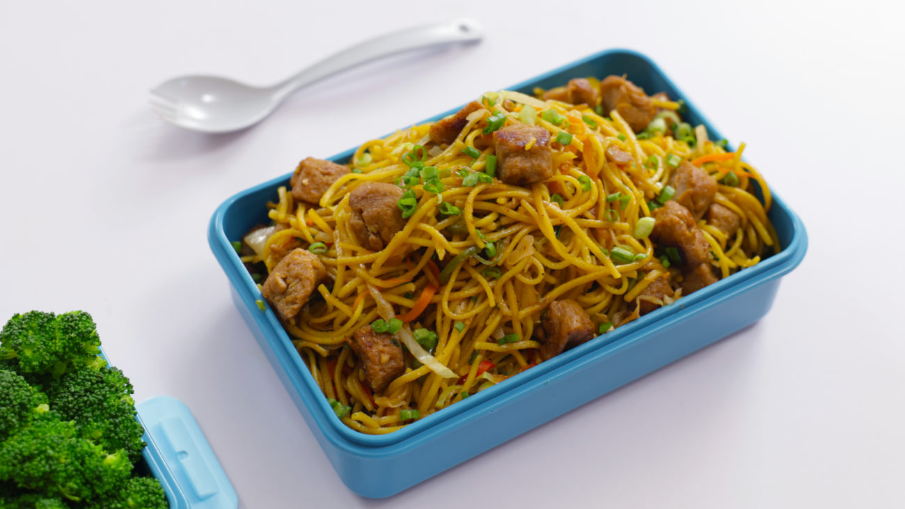 Soya Hakka Noodles | Healthy Kids Lunch Box Recipe