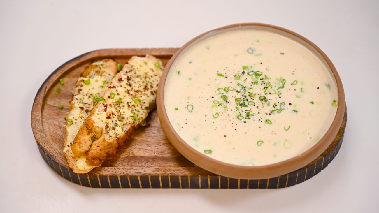 Creamy Potato Soup, Cheese Toast | Easy Aloo Shorba